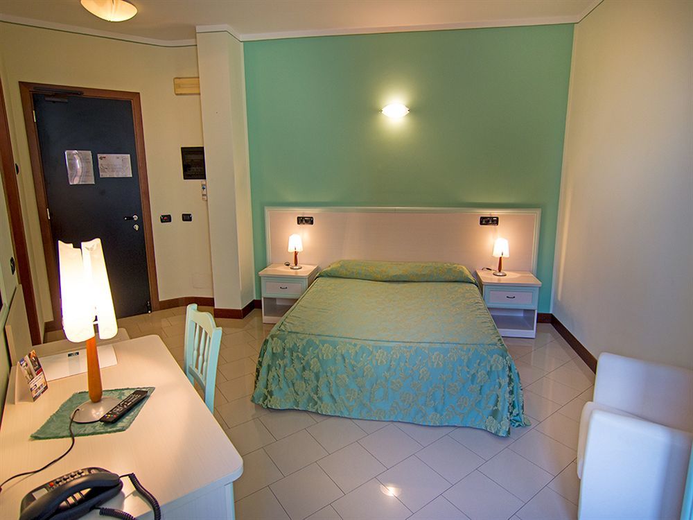Eden Hotel Castel d'Ario Exterior photo