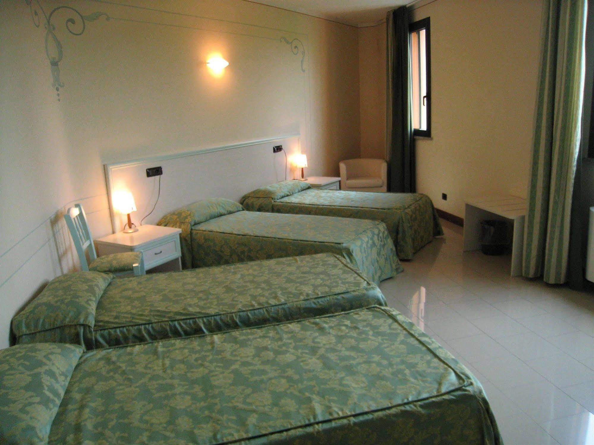Eden Hotel Castel d'Ario Exterior photo